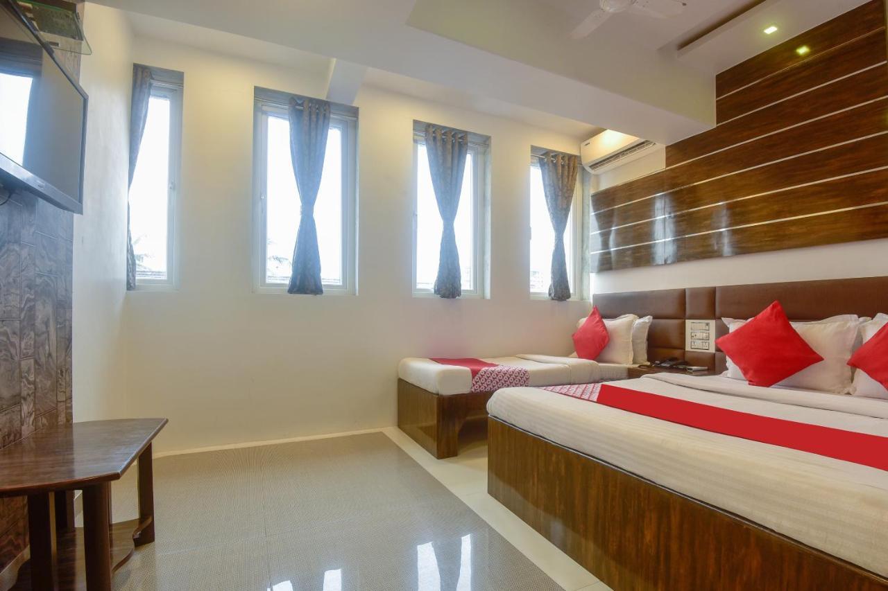 Oyo 28893 Hotel Gulf Bombaim Exterior foto